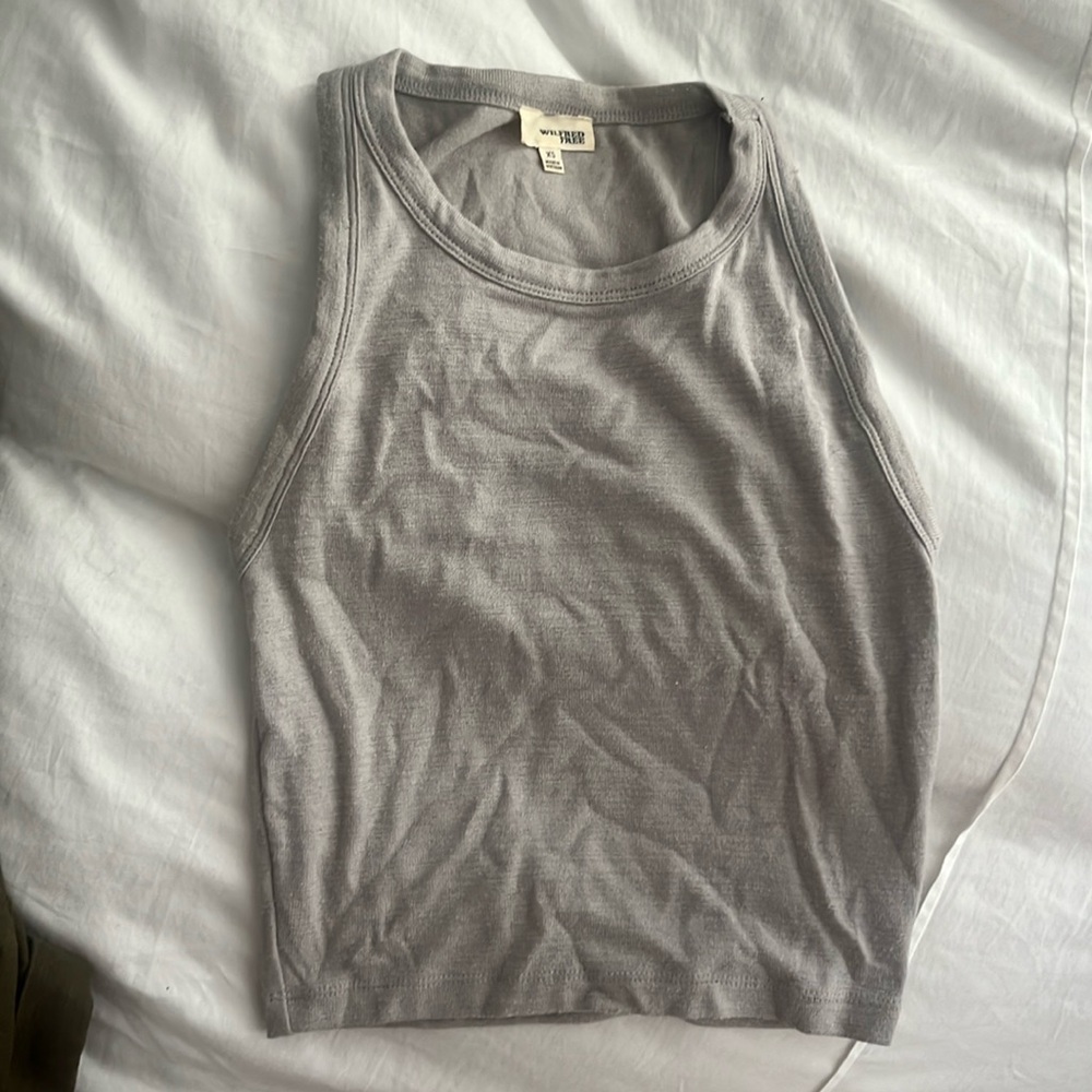 Aritzia jersey material crop top in grey